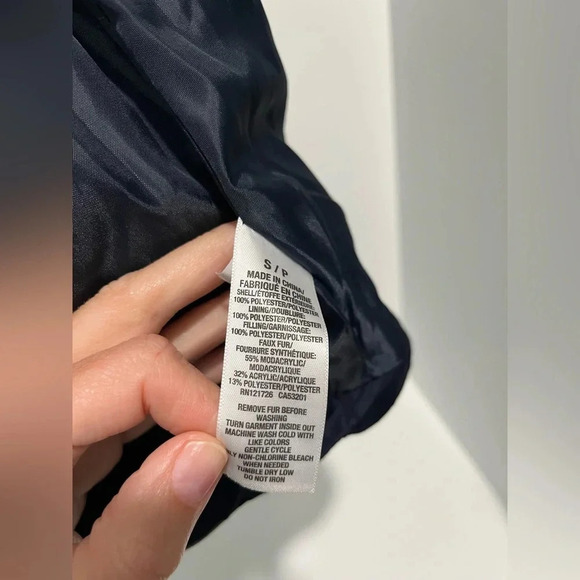 PRINCE & FOX navy puffer vest zip snaps removable fur trim hood pockets Small - Picture 9 of 11